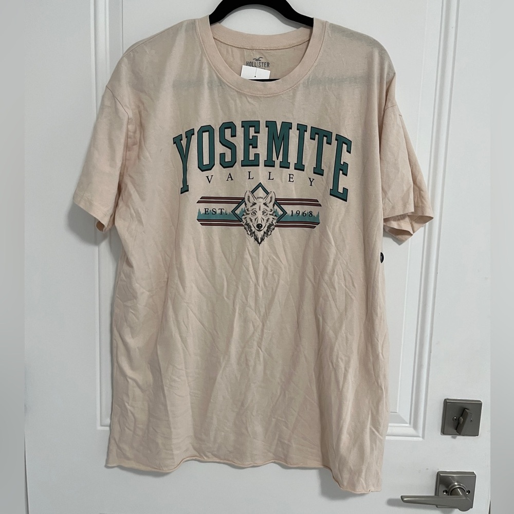 Hollister Unisex Yosemite Short Sleeve Tee - Men M / Women L